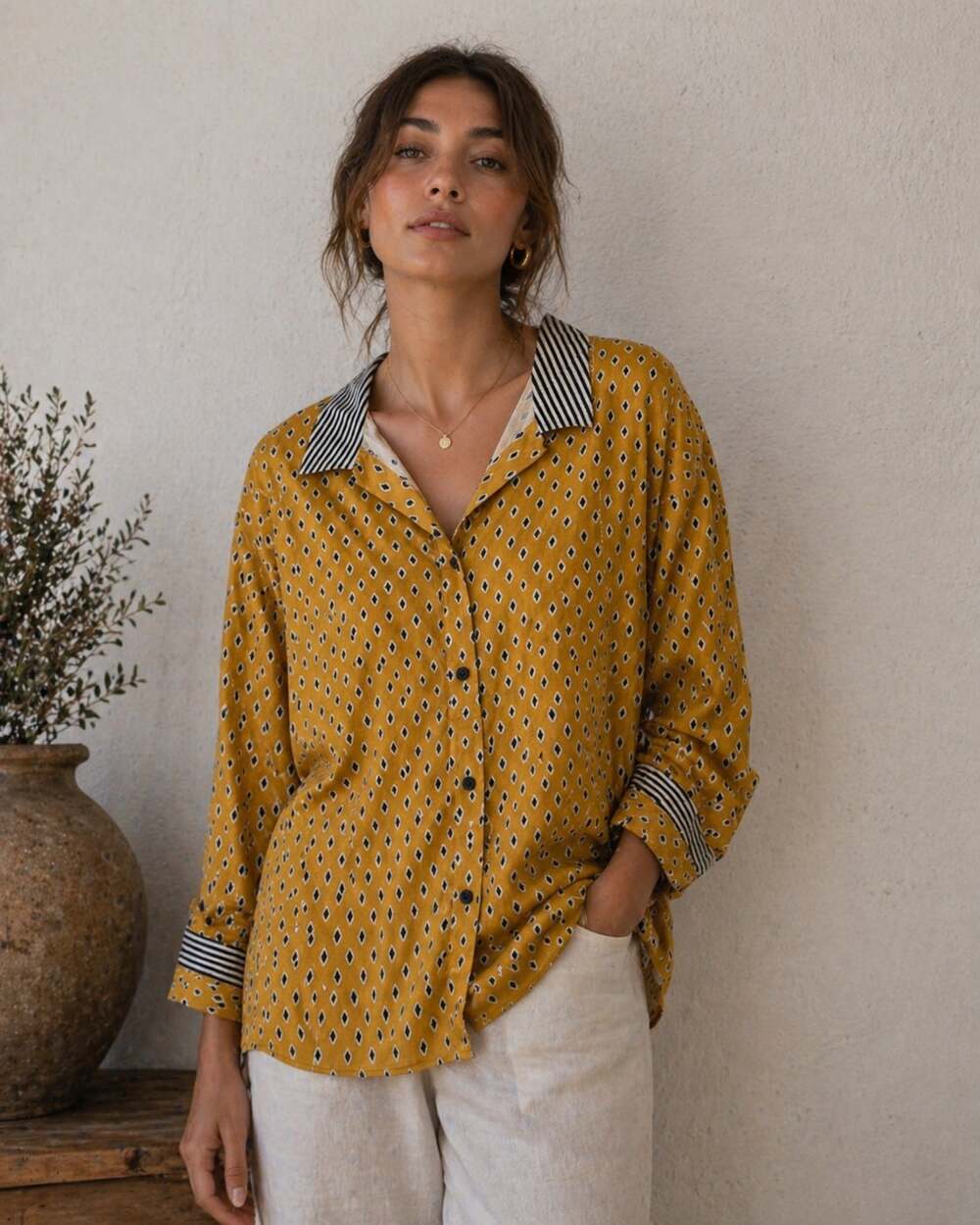 Chicos Size 3 Womens Size 16 Blouse Yellow Printed Tunic Striped Collar Relaxed
